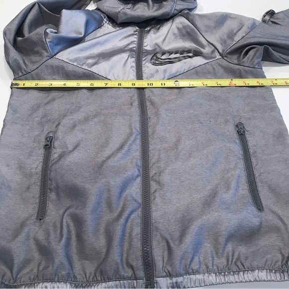 Nike Sportswear Boy's Sz L Windrunner Full Zip Hooded Jacket Gray Zip Pocket EUC - Picture 4 of 10